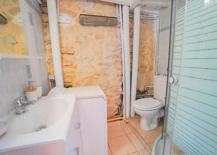 Le Charmant, Calme, Et Climatise ! *